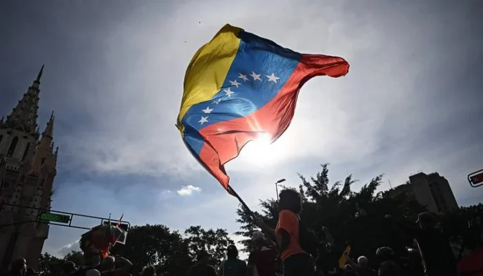 Oportunidade na Venezuela reforça ligação entre empresas petrolíferas e Trump, American Petroleum Institute e doadores do setor se articulam para explorar reservas