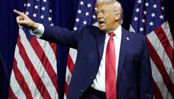 Trump diz que Venezuela vai comprar produtos dos EUA com lucros do petróleo, entre 30 e 50 MILHÕES de barris, receita ficará sob controle americano