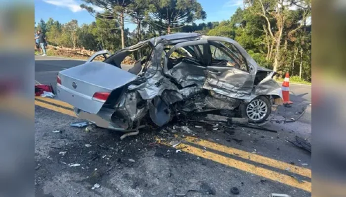 Acidente BR-277 Palmeira: colisão entre quatro veículos no km 170,1 deixa cinco feridos graves, PRF aponta perda de controle do Fiat Siena e chuva intensa