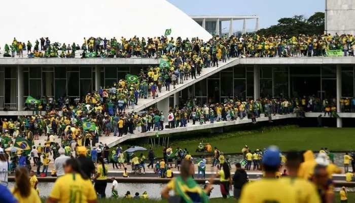 8 de janeiro de 2023, três anos depois: mais de 800 já foram condenados pelo STF, condenações a Bolsonaro e Anderson Torres marcam desdobramentos