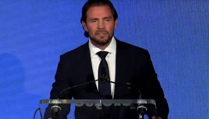 Contrato de R$ 800 mil para influenciadores no 'projeto DV' oferecia ataque ao Banco Central, ligação com Banco Master e CEO Daniel Vorcaro em meio a ação judicial