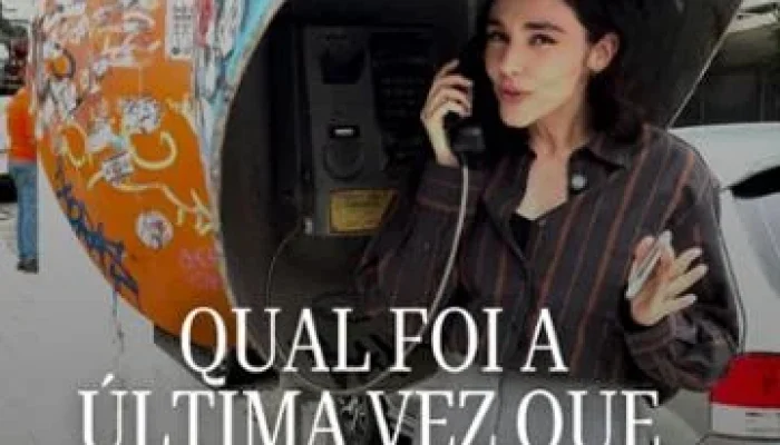 Orelhões em SP: Veja como Japão e Inglaterra transformaram orelhões em arte e pontos turísticos, inspirando um novo futuro para telefones públicos no Brasil