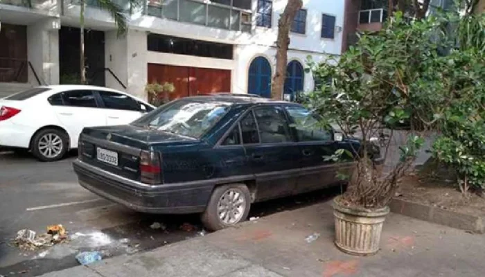 O Omega de Renato Russo: O Carro que Virou Lenda Urbana e Apareceu no Google Street View