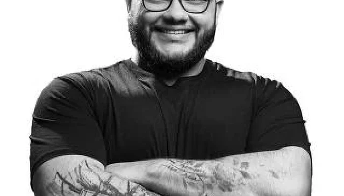 Cão Orelha: Crueldade que Revela Falta de Política Pública Efetiva no Brasil e Exemplos Internacionais