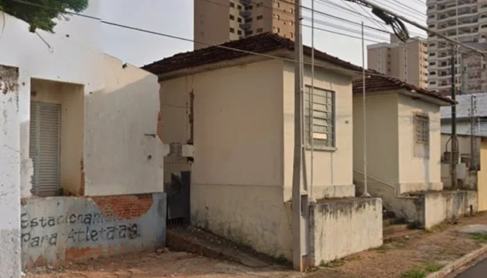 Demolição de Prédio Histórico Interdita Rua Vital no Centro de Marília: Entenda o Impacto e o Futuro do Local