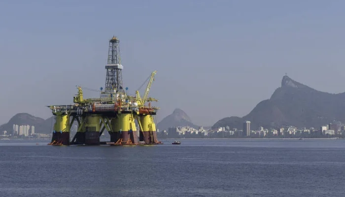 Década Perdida: Busca por Novas Reservas de Petróleo no Brasil Patina e Preocupa Setor Energético