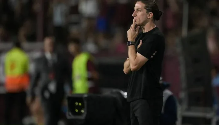 Filipe Luís reage a suposto racismo contra Vini Jr., chama de "caso isolado" e gera polêmica; entenda o caso