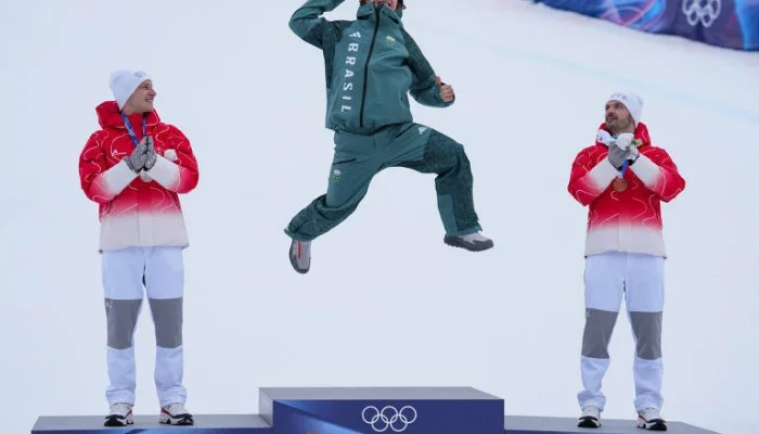 Divisor de Águas nos Jogos de Inverno: Brasil Conquista Ouro Histórico em Milão-Cortina e Ascende em Novo Patamar
