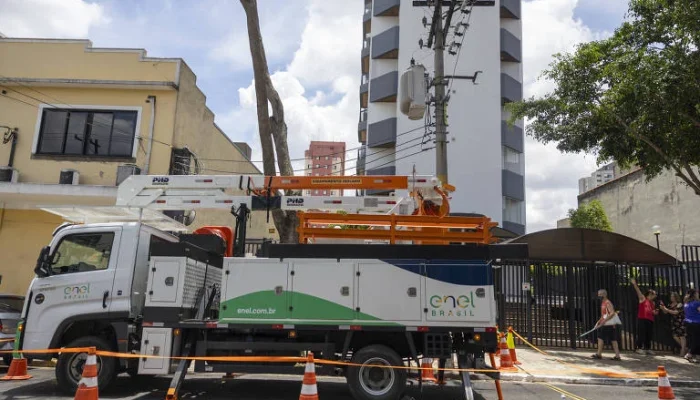 Enel Acelera Investimentos: R$ 323 Bilhões para Energias Renováveis na Europa e EUA até 2028