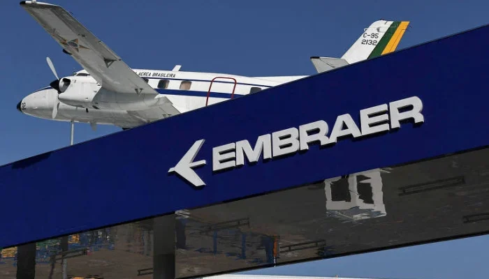 Embraer e Companhias Aéreas Americanas Ganham Novo Respiro com Mudança Tarifária de Trump, Mas Incertezas Persistem