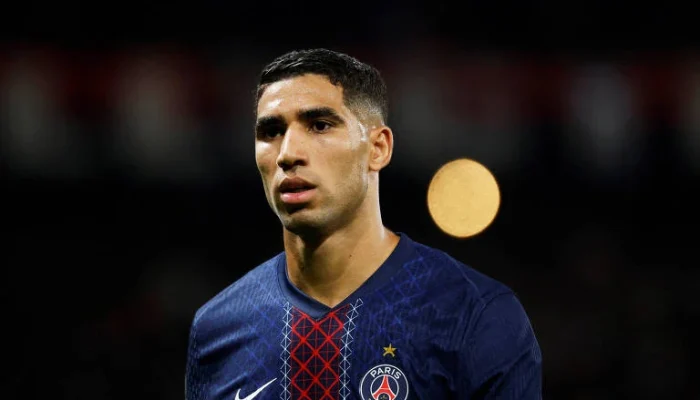 Lateral do PSG, Hakimi será julgado por estupro na França; jogador nega acusações e aguarda "com tranquilidade"