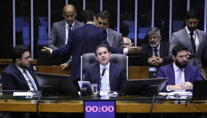 Data Centers no Brasil: Câmara aprova R$ 5,2 bi em incentivos fiscais para atrair tecnologia e reduzir dependência externa