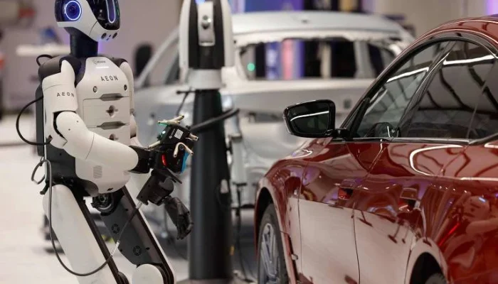BMW Revoluciona Produção na Alemanha: Robôs Humanoides Chegam às Linhas de Montagem para Fabricar Carros Elétricos