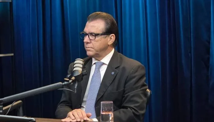 Lula Prioriza Redução de Jornada para 40 Horas, Não Fim Imediato da "6x1", Diz Ministro do Trabalho