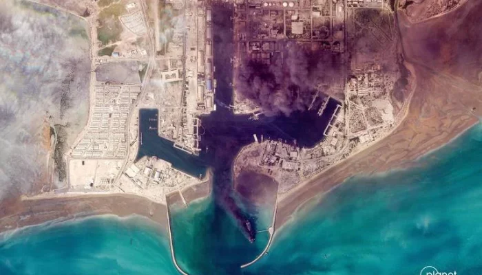 Petróleo Dispara Acima de US$ 85 com Irã Fechando Estreito de Hormuz: Bolsas Globais em Queda Livre