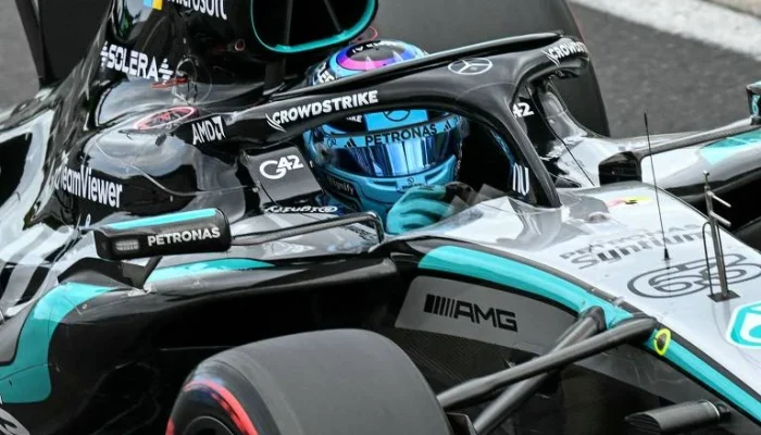 George Russell Conquista Pole Position Inesperada no GP da Austrália de F1, Enquanto Gabriel Bortoleto Garante 10º Lugar