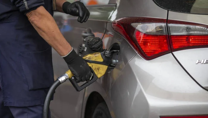 Petrobras Recusa Pedidos Extras de Diesel, Gerando Defasagem Recorde e Tensão no Abastecimento Brasileiro