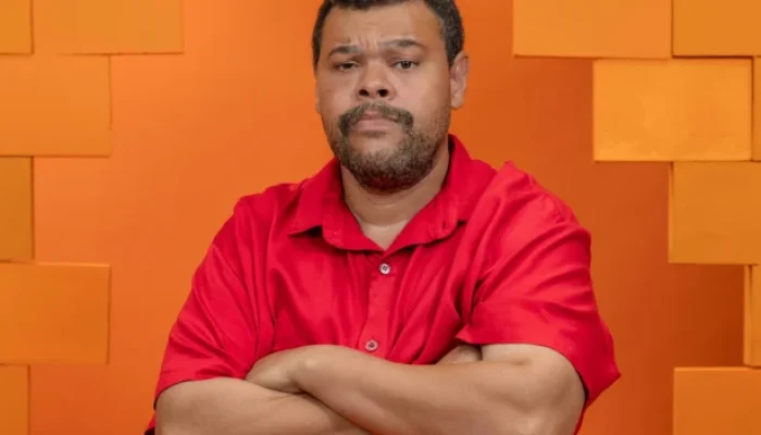 Babu Santana é eliminado do BBB26 em paredão acirrado; veja porcentagens e o que ele disse ao sair