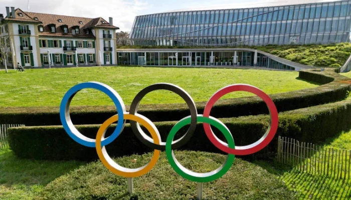 COI sob pressão: Mais de 80 grupos pedem fim de testes genéticos de gênero para atletas femininas e banimento de trans e intersexo