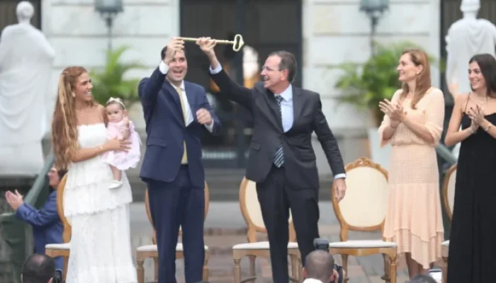 Eduardo Paes Renuncia Prefeitura do Rio e Eduardo Cavaliere Assume: "Responsabilidade, Amor e Vocação"