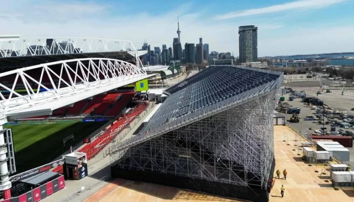 Copa do Mundo 2026: Estádio BMO Field de Toronto pronto, mas arquibancadas temporárias geram polêmica e preocupação