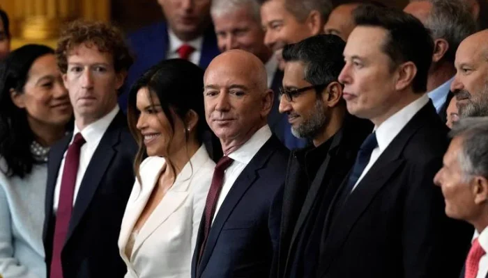 IA é a Nova Desculpa? CEOs de Big Tech Culpa a Inteligência Artificial por Demissões em Massa e Investimentos Bilionários