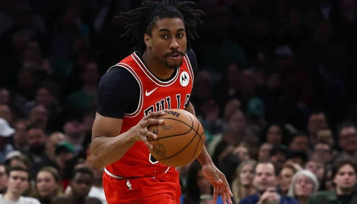 Chicago Bulls demite Jaden Ivey após vídeos críticos ao Mês do Orgulho LGBTQ+ da NBA; jogador expressa desaprovação