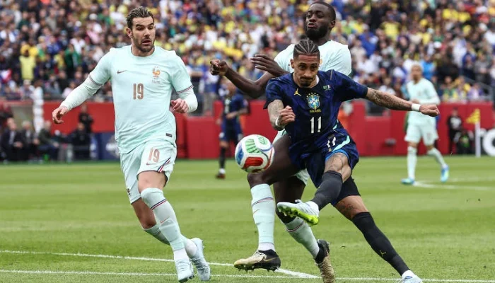 Presidente do Barcelona explode contra a FIFA: 'Vergonha' após lesão de Raphinha em jogo da seleção