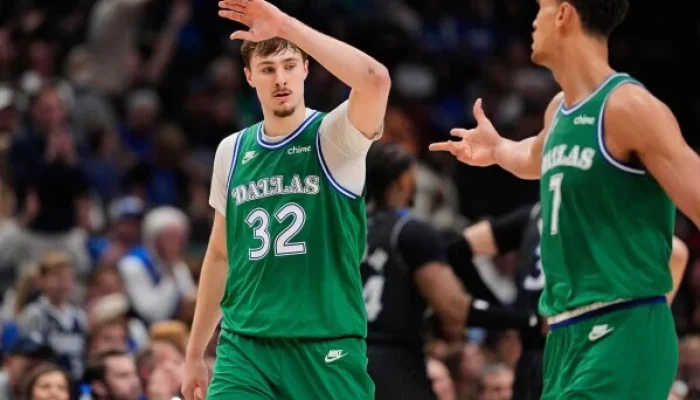 Cooper Flagg, o fenômeno adolescente dos Mavericks, quebra recordes com 51 pontos e se compara a Michael Jordan