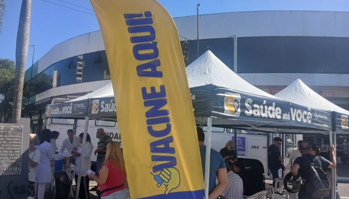 Marília Amplia Vacinação contra Gripe Sábado (11) com Ações em Supermercados e Ônibus da Saúde para Grupos Prioritários