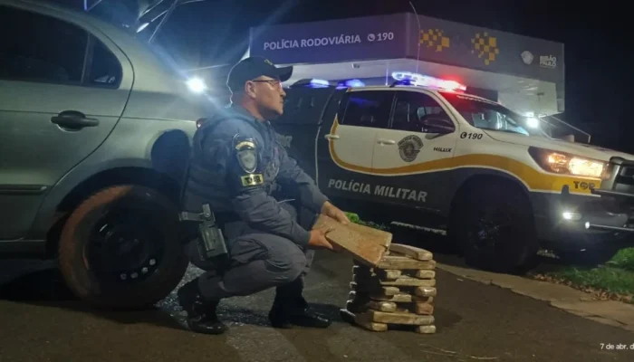 Polícia Rodoviária flagra homem com 14kg de maconha em Palmital: carga avaliada em R$ 29 mil e motorista com antecedentes