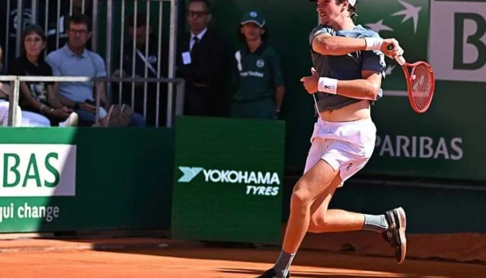 João Fonseca 'Jogo Duro' Contra Número 3 do Mundo Zverev em Monte Carlo: Brasileiro Faz História e Ganha Posição no Ranking ATP