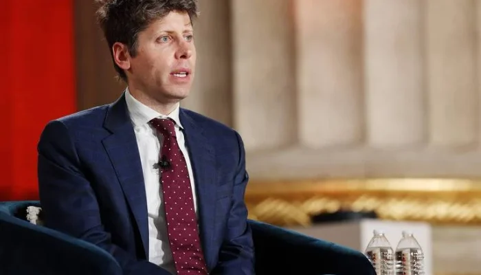 CEO da OpenAI, Sam Altman, sofre tentativa de assassinato com coquetel Molotov em sua casa; suspeito detido