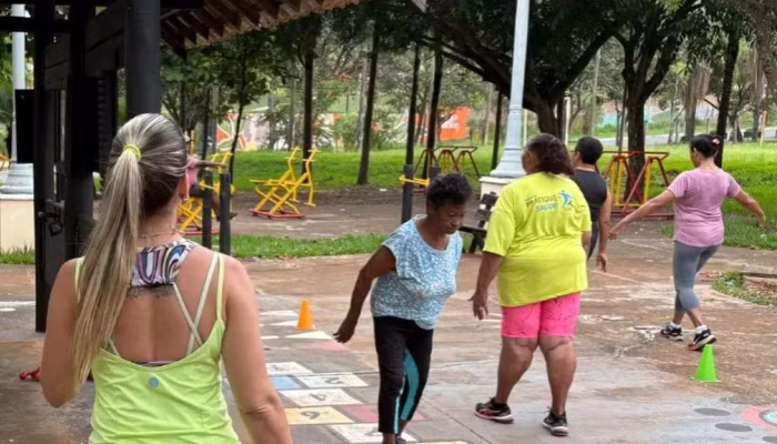Projeto Pratique Saúde: Atividades Físicas Gratuitas ao Ar Livre Transformam a Vida de Moradores em Diversos Pontos da Cidade