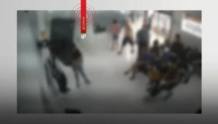 Ataque em Posto de Saúde: Homem é Agredido com Faca por Dupla, Mas Acaba Preso por Furto em SP