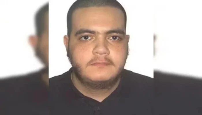 Jovem que matou idoso e feriu filha com cutelo alega inspiração na série "Dexter"; caso choca Goiânia