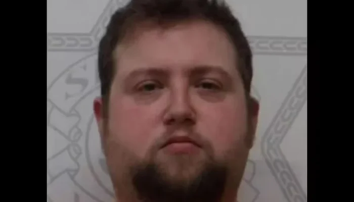 Professor nos EUA é Condenado por Criar Pornografia Infantil com IA Usando Alunas de 14 a 16 Anos