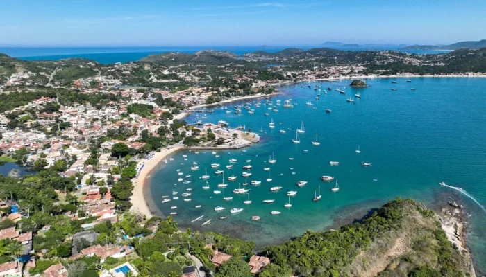 Descubra 8 Destinos Brasileiros que Serão Tendência em 2026: De Praias Paradisíacas a Refúgios de Montanha