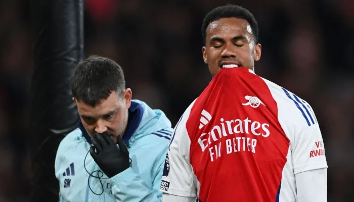 Gabriel Magalhães Fora! Zagueiro do Arsenal Sofre Lesão Grave Pela Seleção e Desfalca Time em Clássicos Decisivos