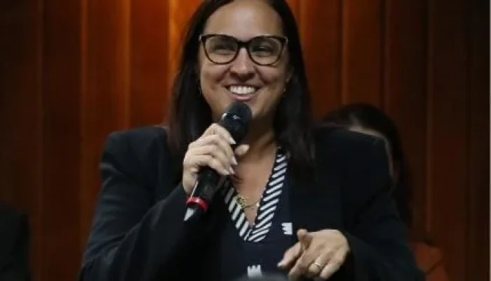 INSS em Crise: Presidente Pede Demissão de Diretora Próxima a Ex-Presidente Preso pela PF em Escândalo Bilionário