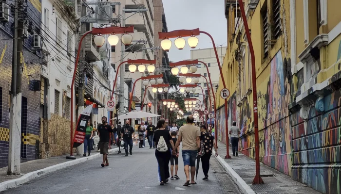 Liberdade em SP é Eleita um dos 25 Melhores Destinos Turísticos do Mundo: O Que Torna o Bairro Brasileiro Tão Especial?