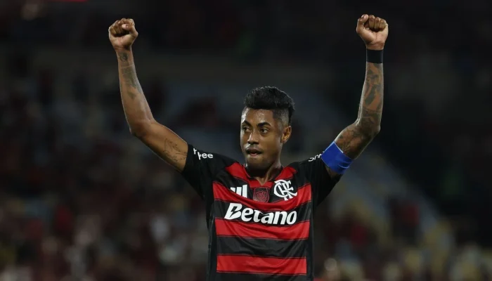 Bruno Henrique renasce no ataque do Flamengo e repete feito de gols em três jogos seguidos que não acontecia desde 2021