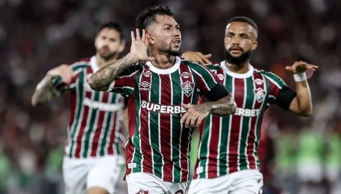 Lucho Acosta brilha e Fluminense vence Fla-Flu no Maracanã, mas Flamengo mantém liderança apertada no Brasileirão