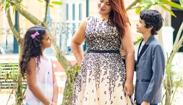 Cantora Eva Rodrigues morre 5 anos após Covid-19, deixando luta contra sequelas e 3 filhos no Amazonas