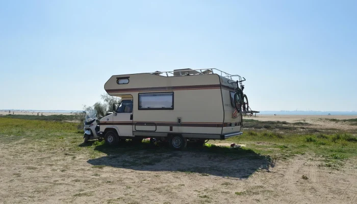 Horror nos EUA: Adolescente de 14 anos resgatada em estado crítico de desnutrição após 5 anos de tortura familiar