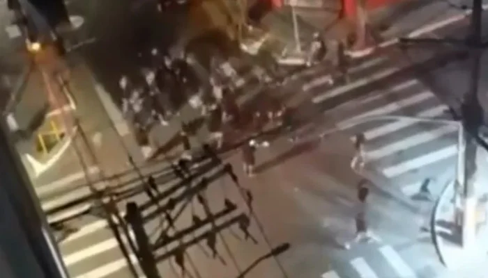 Bixiga em Caos: Torcedores de Corinthians e São Paulo Travam Pancadaria Violenta Após Clássico Paulistão