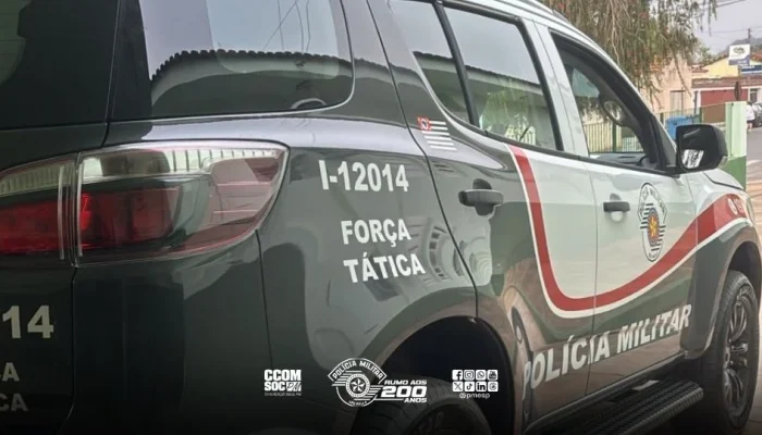 Policial Aposentado Baleado em Frente à Família ao Reagir a Assalto; Criminoso Foge e Não é Localizado