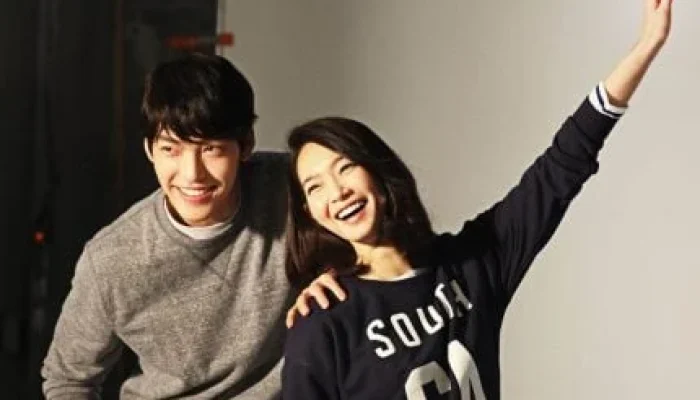 Casamento à Vista: Kim Woo-bin e Shin Min-ah, ícones dos K-dramas, anunciam união para dezembro em Seul