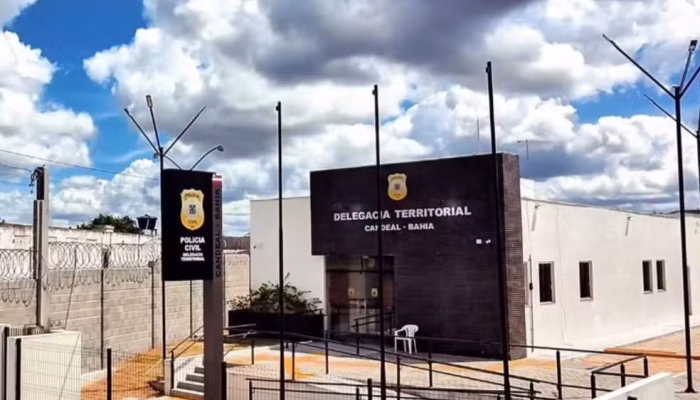 Vizinha Agressora Usa Chicote de Cavalo em Ataque Brutal Contra Mulher em Candeal, Bahia; Vítima Acaba no Hospital