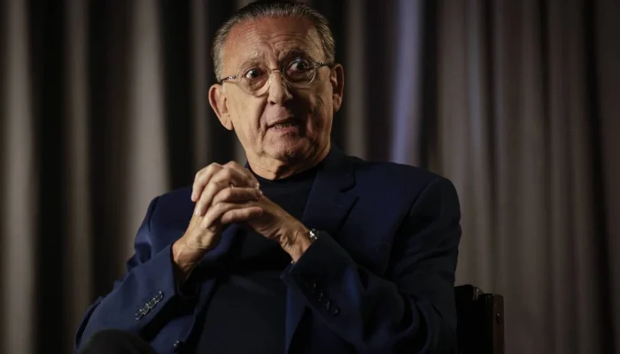 Galvão Bueno: Após alta da pneumonia, o narrador surge em academia focado em 'recuperação total' e no futuro no SBT